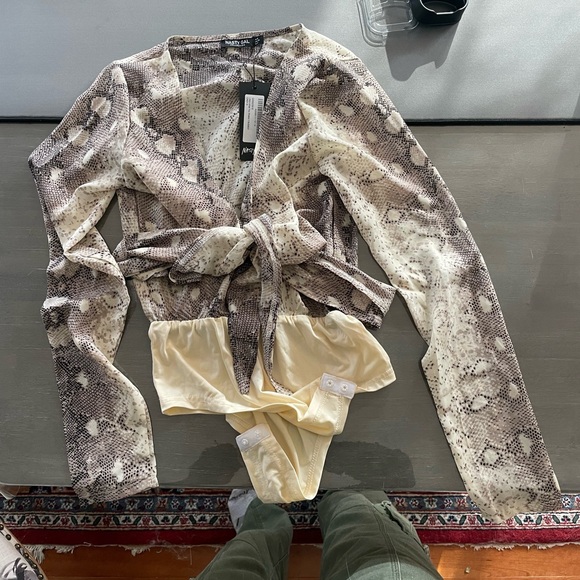 Nasty Gal Tops - Nastygal bodysuit